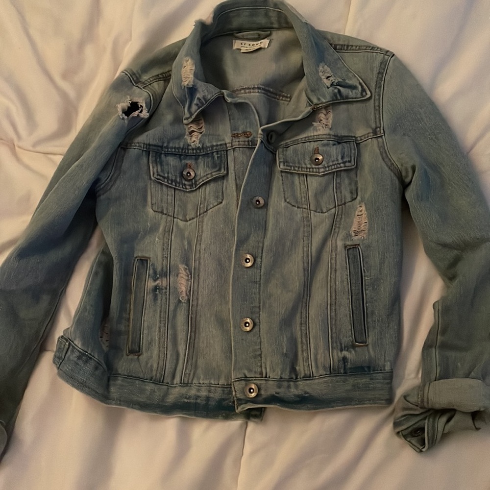 ci sono light blue denim ripped jean jacket, size medium